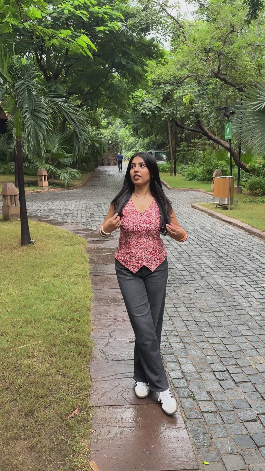 Sneh | Tie-Up Vest